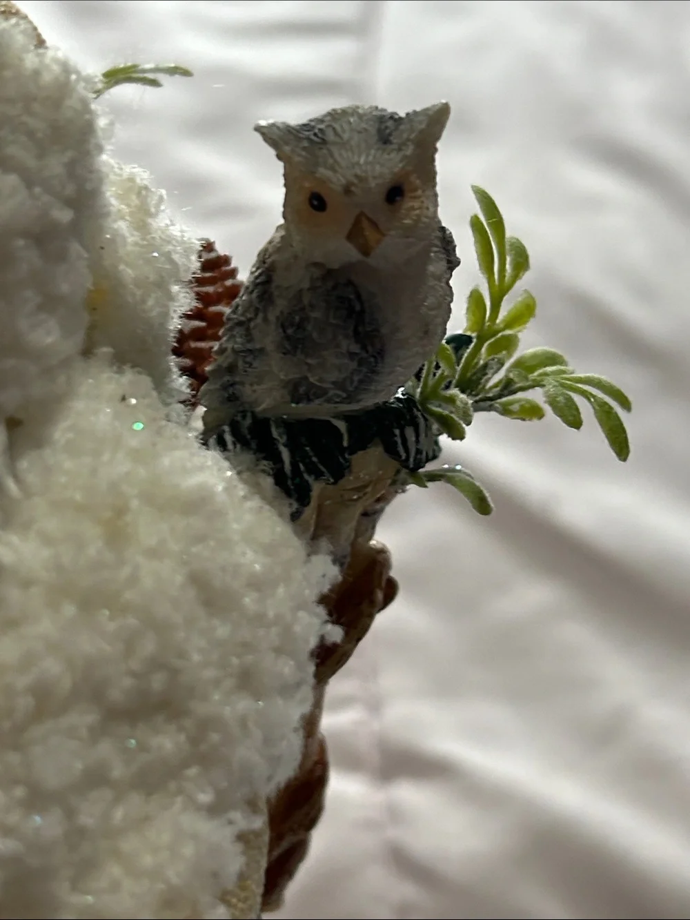 Expressions White Woodland Santa Figurine with Owl Accent 18” NWT